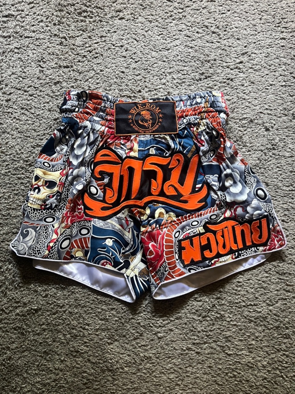 python and skull Wik-Rom Muay Thai shorts